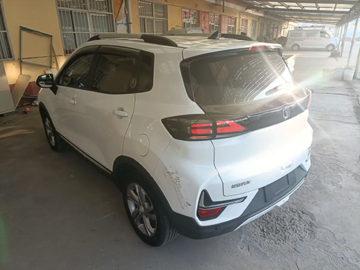 2021 ChangAn CS15 1.5L 107HP L4 5DCT,autocango,china used car exporter,china ev exporter,chinese used car exporter,chinese used ev exporter