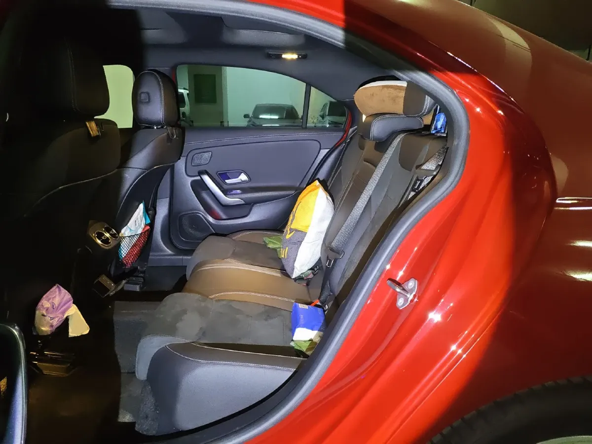 2020 Mercedes-Benz A Class 1.3T 163HP L4 7DCT,autocango,china used car exporter,china ev exporter,chinese used car exporter,chinese used ev exporter