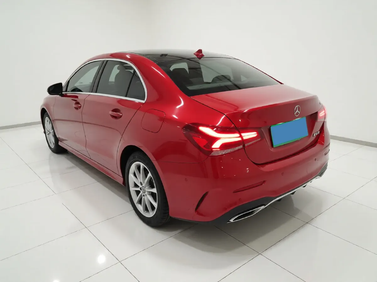 2020 Mercedes-Benz A Class 1.3T 163HP L4 7DCT,autocango,china used car exporter,china ev exporter,chinese used car exporter,chinese used ev exporter