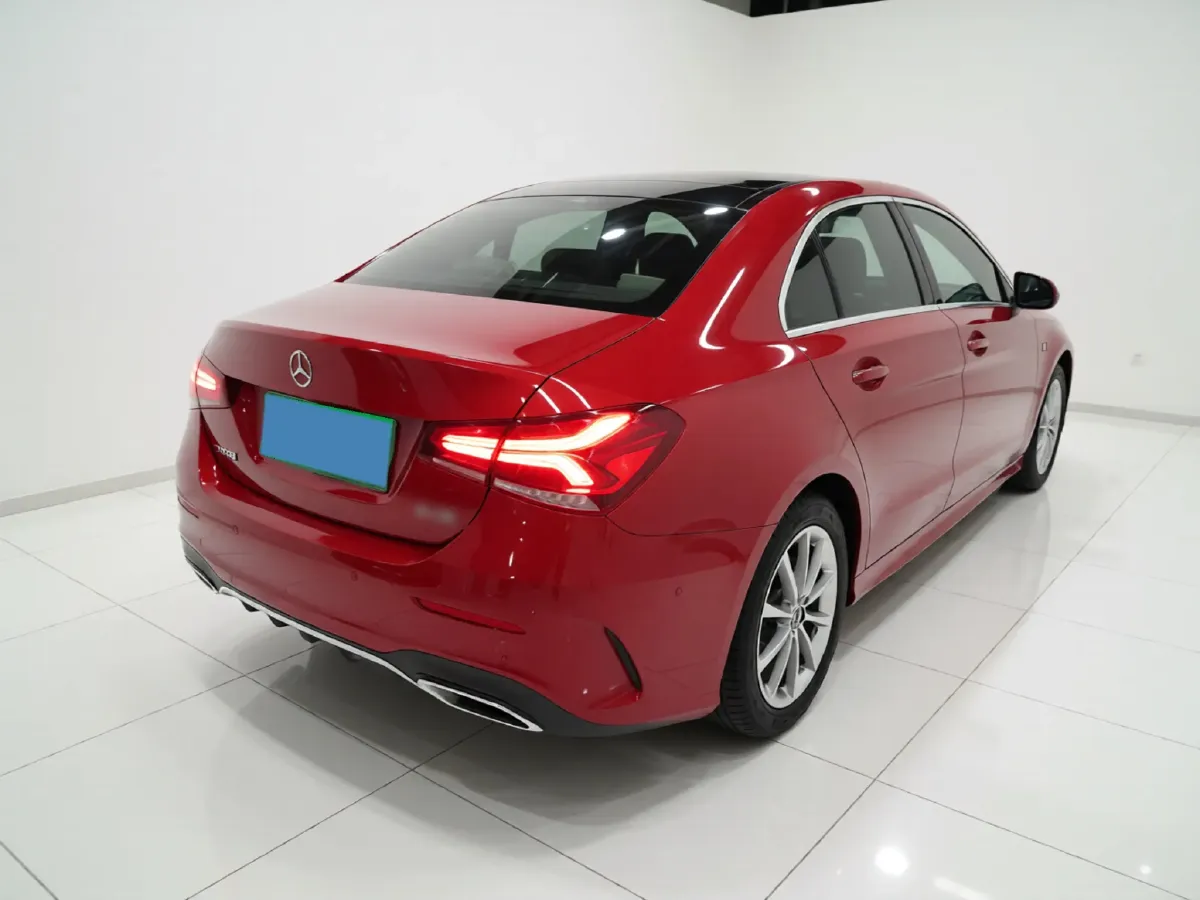 2020 Mercedes-Benz A Class 1.3T 163HP L4 7DCT,autocango,china used car exporter,china ev exporter,chinese used car exporter,chinese used ev exporter