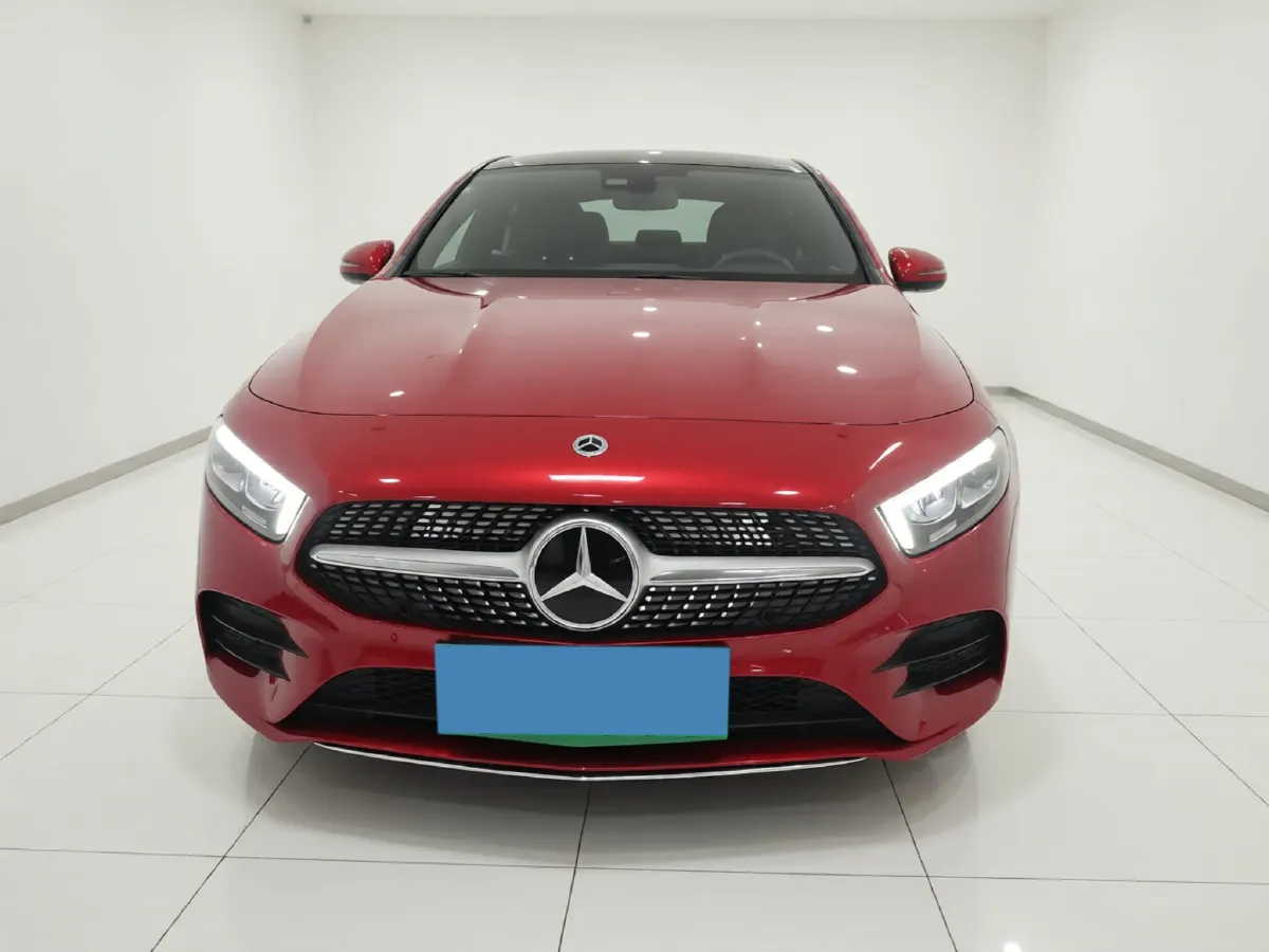 2020 Mercedes-Benz A Class 1.3T 163HP L4 7DCT,autocango,china used car exporter,china ev exporter,chinese used car exporter,chinese used ev exporter
