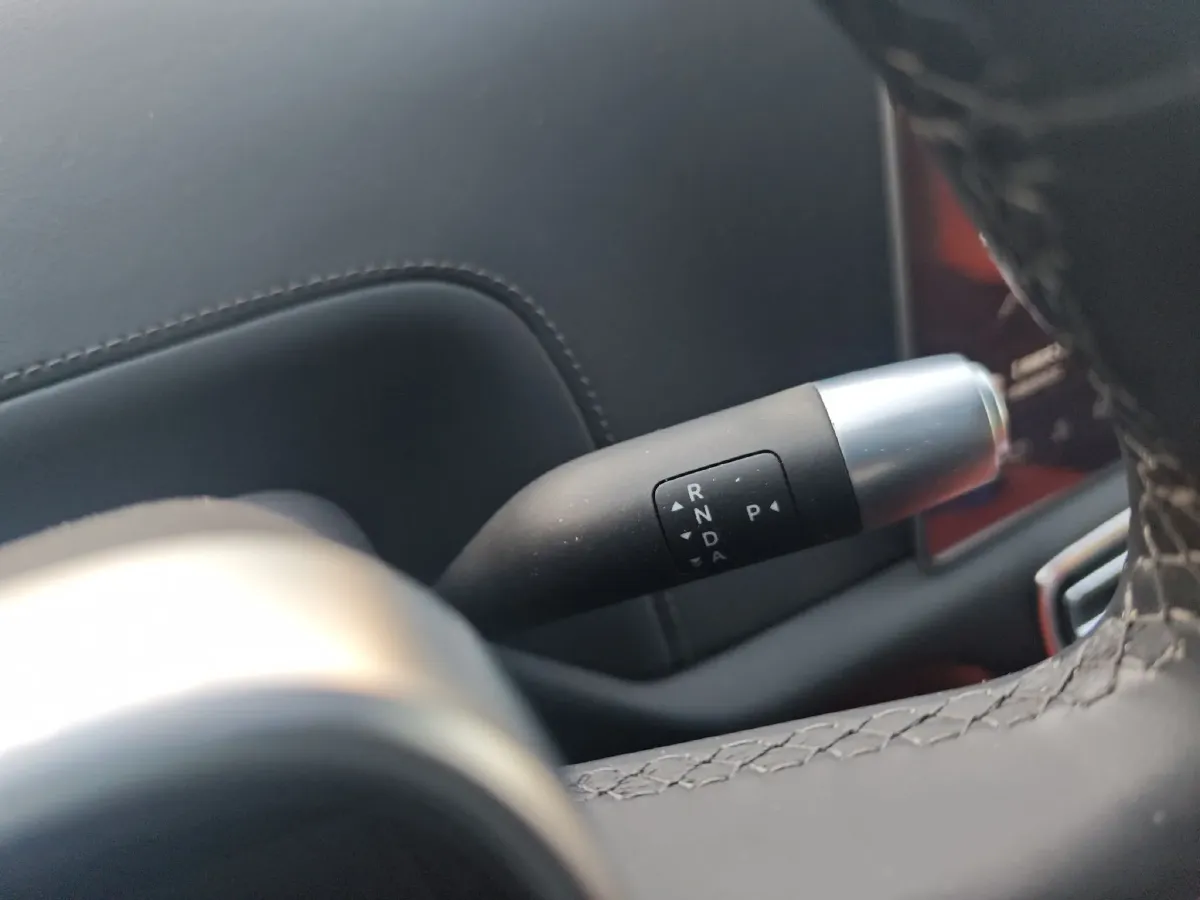 2022 Li L9 Range Extended 154HP REEV 42.6KWH,autocango,china used car exporter,china ev exporter,chinese used car exporter,chinese used ev exporter