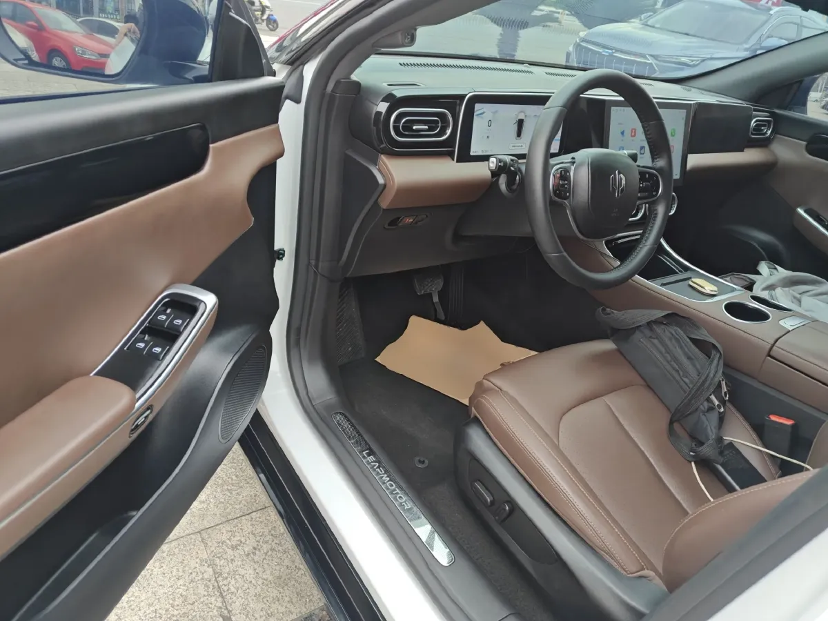 2024 Leapmotor C01 BEV 62.8KWH,autocango,china used car exporter,china ev exporter,chinese used car exporter,chinese used ev exporter