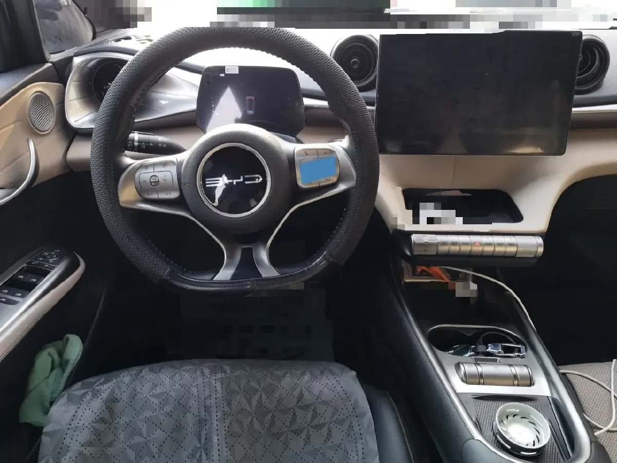 2023 BYD Dolphin BEV 44.928KWH,autocango,china used car exporter,china ev exporter,chinese used car exporter,chinese used ev exporter