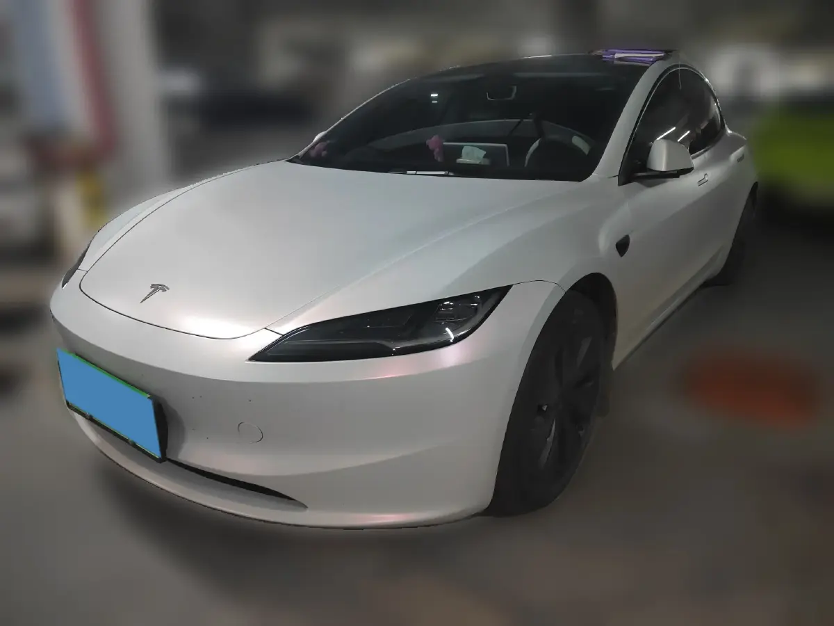 2025 Tesla Model 3 BEV 62.5KWH