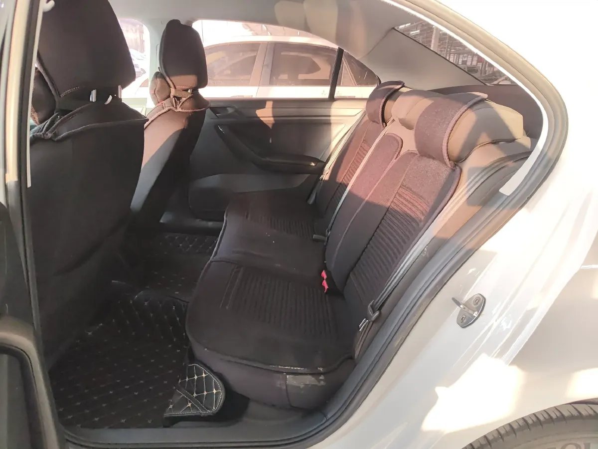 2019 Volkswagen Santana 1.5L 110HP L4 5MT,autocango,china used car exporter,china ev exporter,chinese used car exporter,chinese used ev exporter