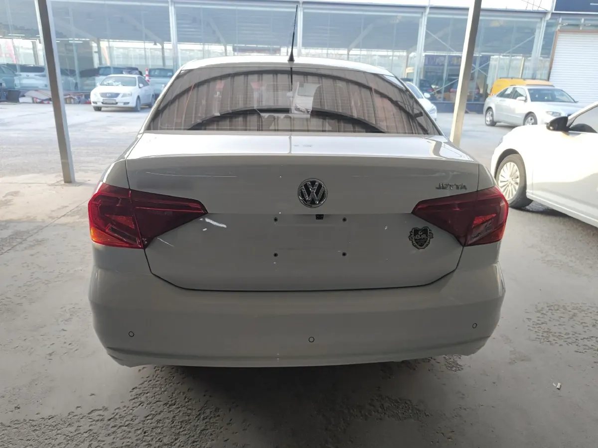 2019 Volkswagen Santana 1.5L 110HP L4 5MT,autocango,china used car exporter,china ev exporter,chinese used car exporter,chinese used ev exporter