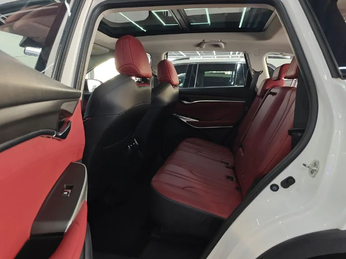 2021 ChangAn CS75 Plus 1.5T 178HP L4 6AT,autocango,china used car exporter,china ev exporter,chinese used car exporter,chinese used ev exporter