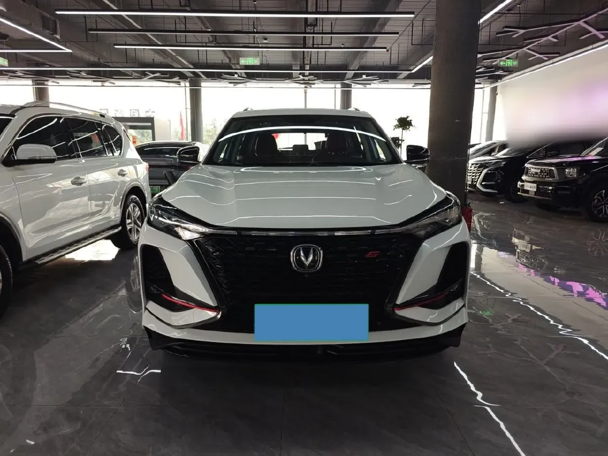 2021 ChangAn CS75 Plus 1.5T 178HP L4 6AT,autocango,china used car exporter,china ev exporter,chinese used car exporter,chinese used ev exporter