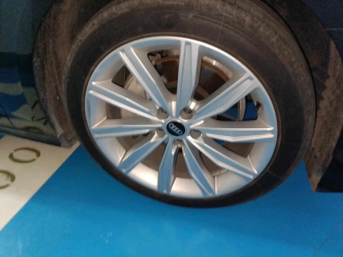 2023 Audi A6L 2.0T 245HP L4 7DCT,autocango,china used car exporter,china ev exporter,chinese used car exporter,chinese used ev exporter