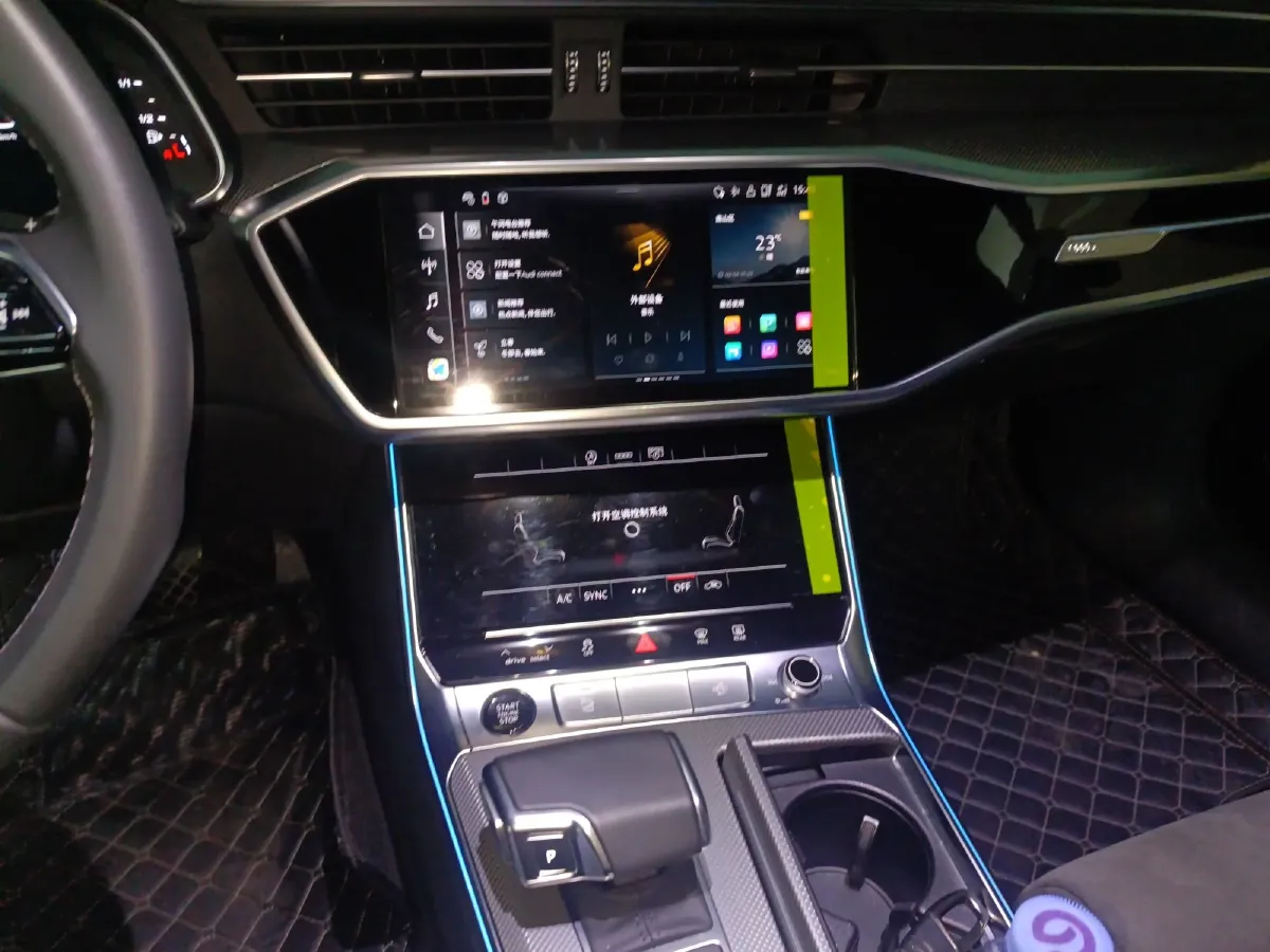 2023 Audi A6L 2.0T 245HP L4 7DCT,autocango,china used car exporter,china ev exporter,chinese used car exporter,chinese used ev exporter