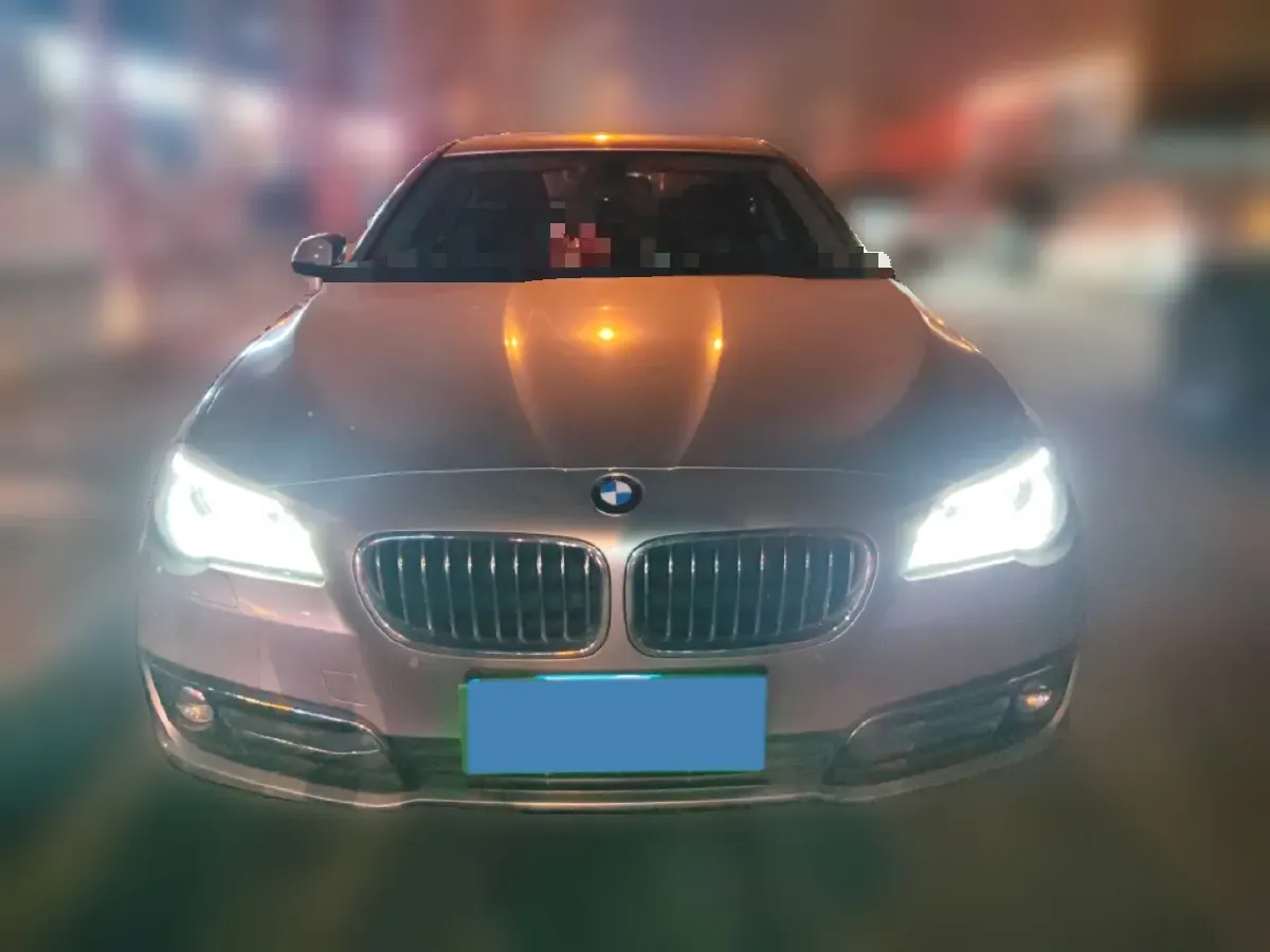 2017 BMW 5 Series 2.0T 218HP L4 8AT,autocango,china used car exporter,china ev exporter,chinese used car exporter,chinese used ev exporter
