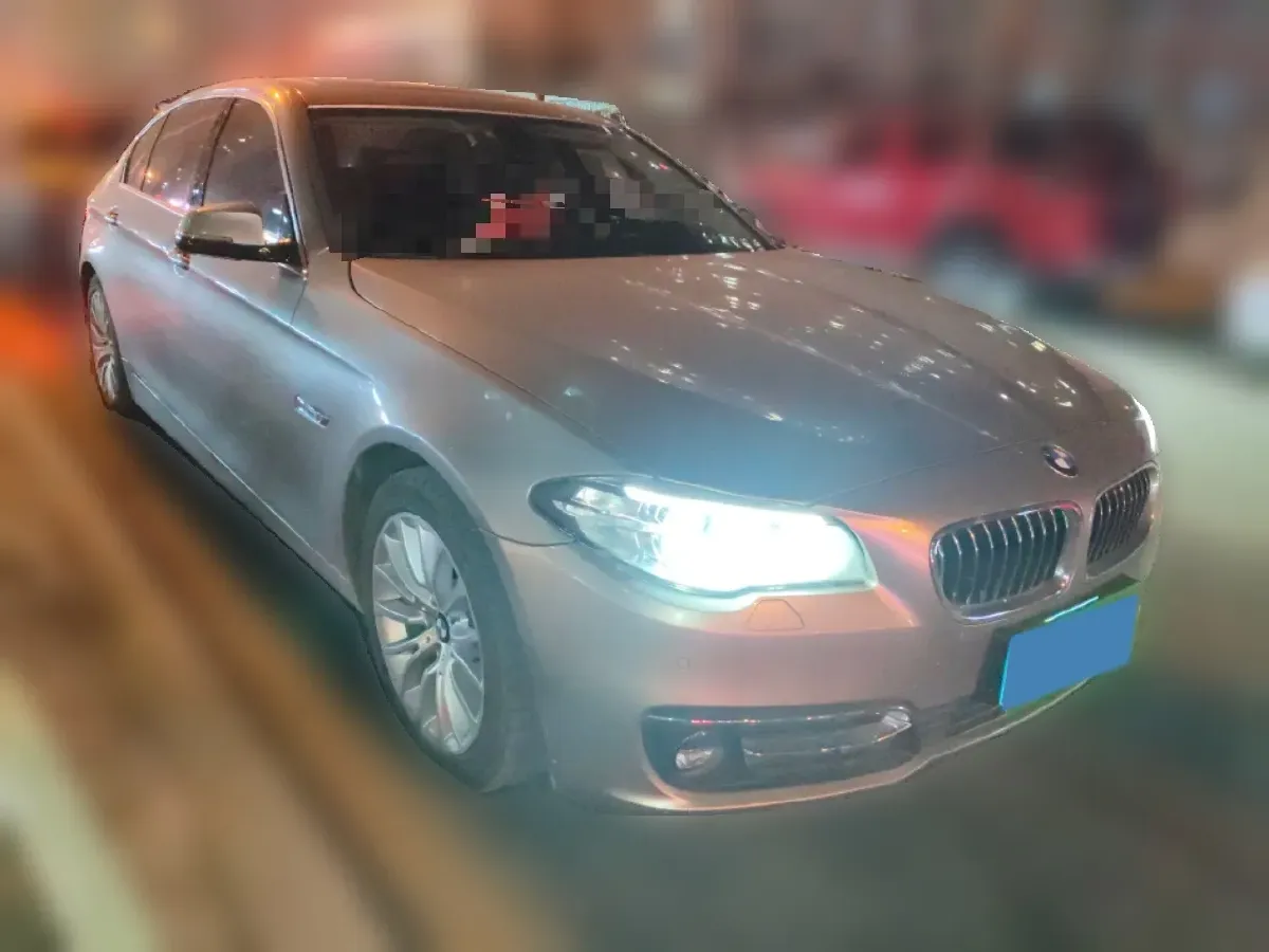 2017 BMW 5 Series 2.0T 218HP L4 8AT,autocango,china used car exporter,china ev exporter,chinese used car exporter,chinese used ev exporter