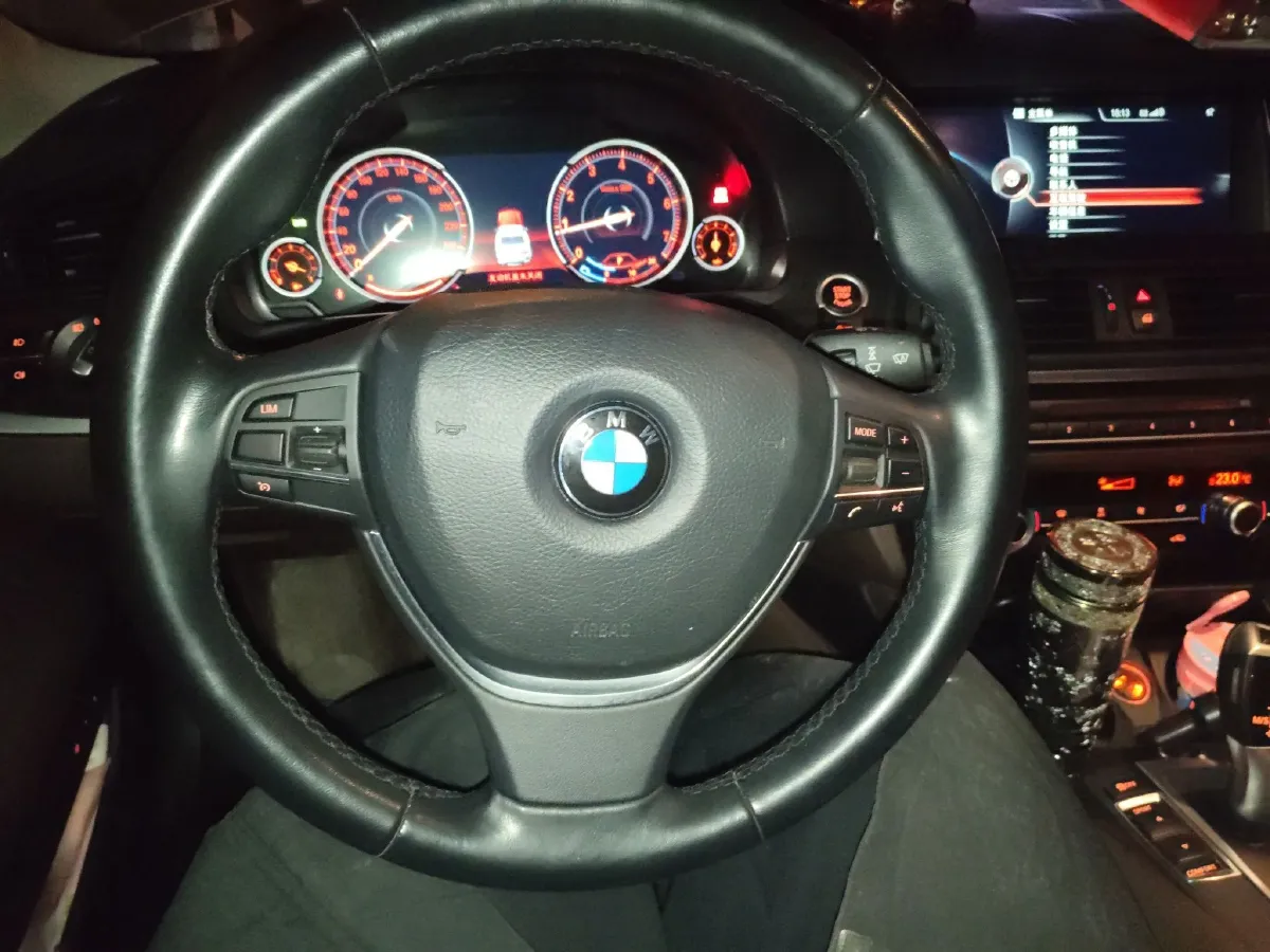 2017 BMW 5 Series 2.0T 218HP L4 8AT,autocango,china used car exporter,china ev exporter,chinese used car exporter,chinese used ev exporter