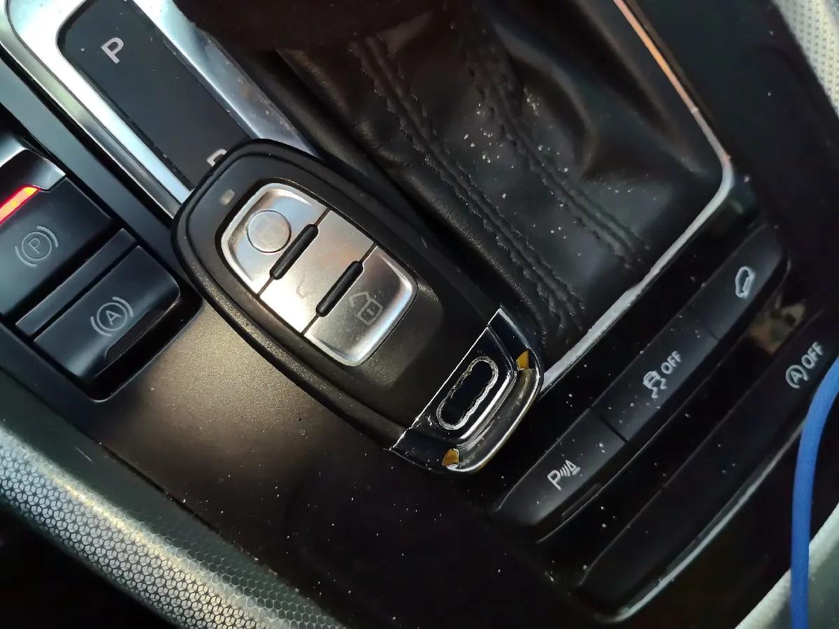 2015 Audi Q5 2.0T 224HP L4 8AT,autocango,china used car exporter,china ev exporter,chinese used car exporter,chinese used ev exporter