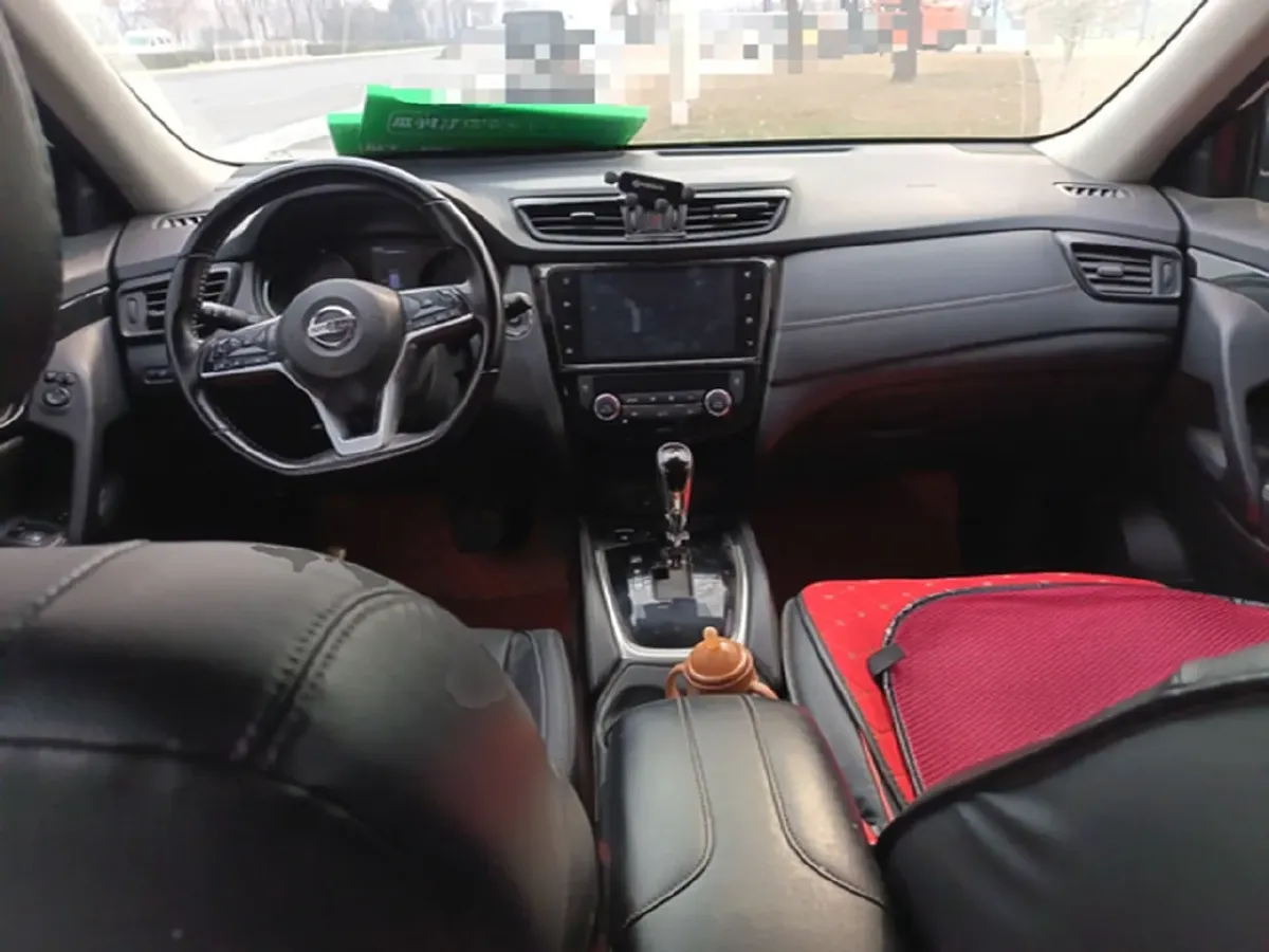 2021 Nissan X-Trail 2.0L 151HP L4 CVT,autocango,china used car exporter,china ev exporter,chinese used car exporter,chinese used ev exporter