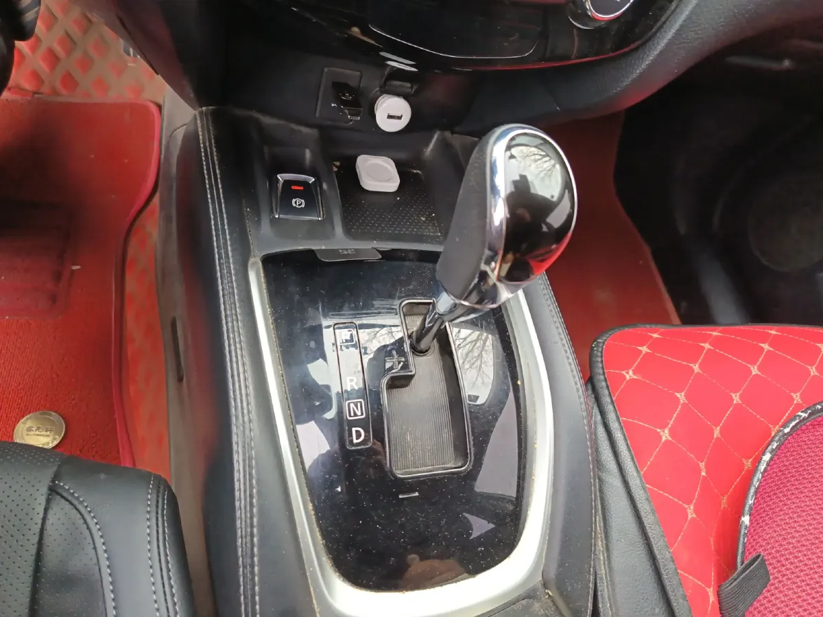 2021 Nissan X-Trail 2.0L 151HP L4 CVT,autocango,china used car exporter,china ev exporter,chinese used car exporter,chinese used ev exporter