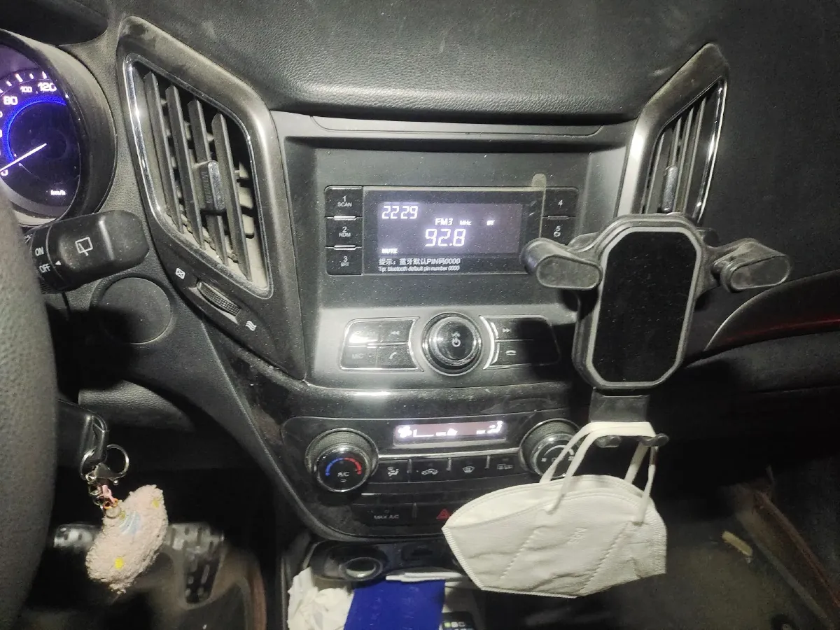 2016 ChangAn CS15 1.5L 107HP L4 5MT,autocango,china used car exporter,china ev exporter,chinese used car exporter,chinese used ev exporter