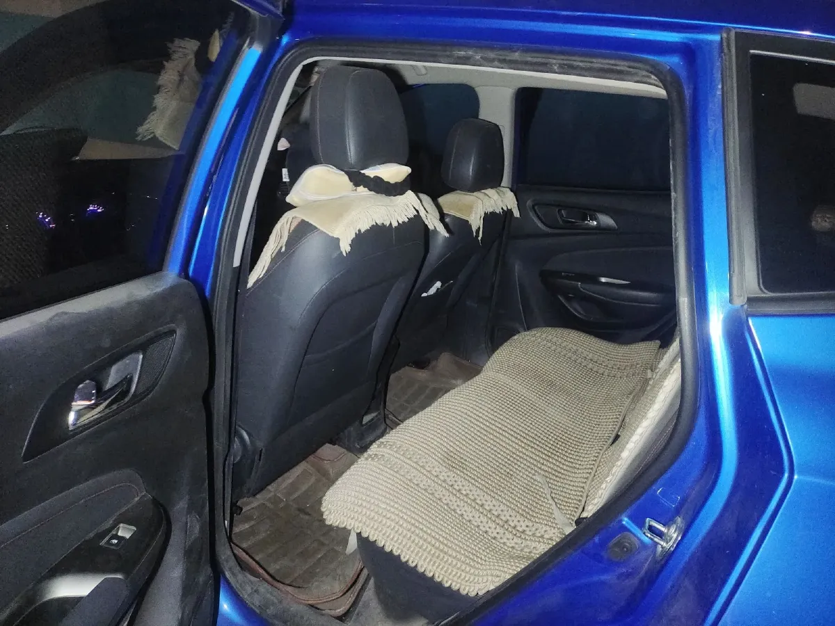 2016 ChangAn CS15 1.5L 107HP L4 5MT,autocango,china used car exporter,china ev exporter,chinese used car exporter,chinese used ev exporter