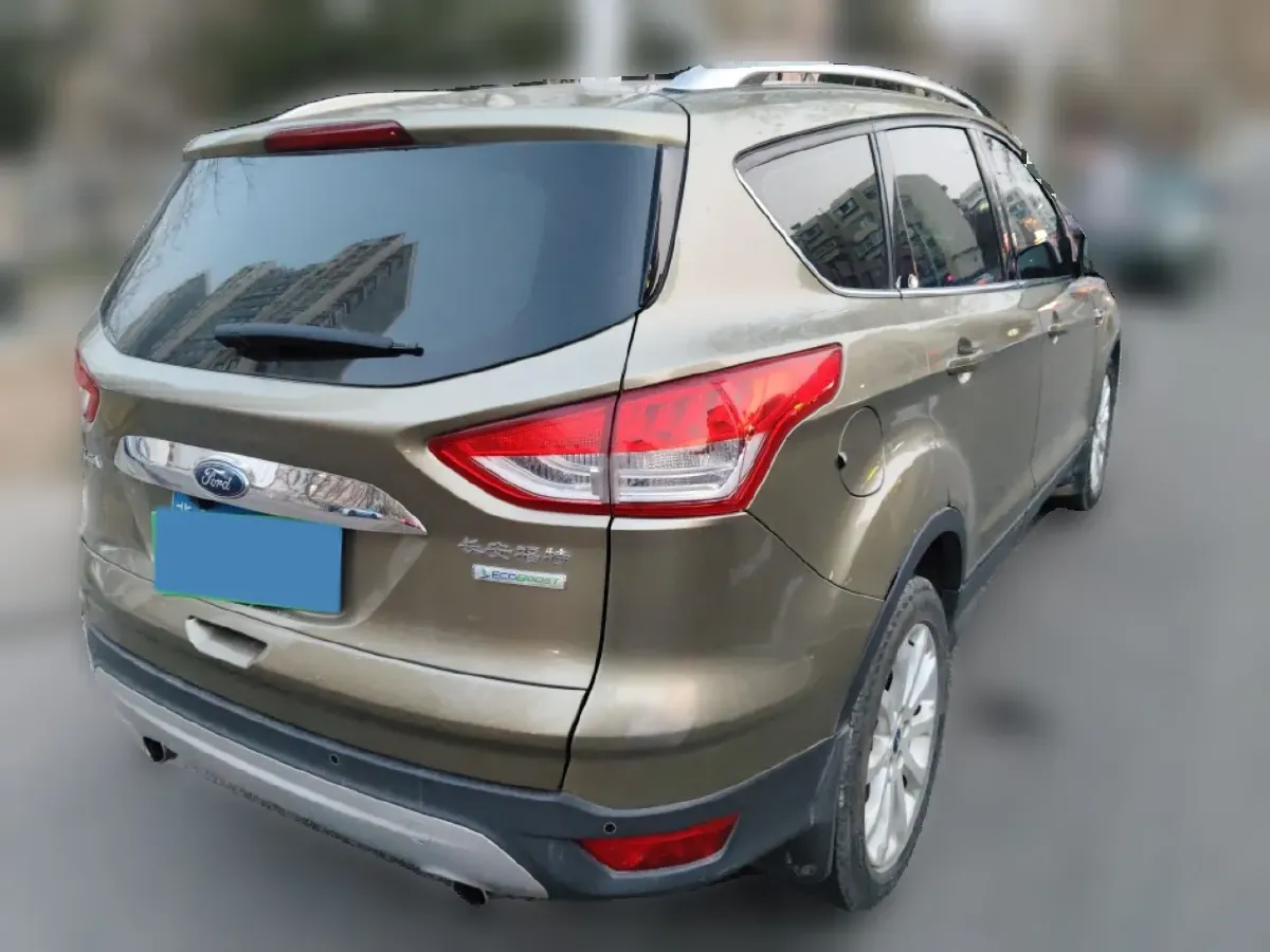 2015 Ford Kuga 1.5T 181HP L4 6AT,autocango,china used car exporter,china ev exporter,chinese used car exporter,chinese used ev exporter