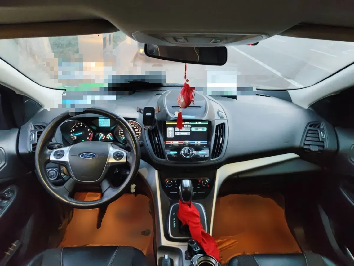 2015 Ford Kuga 1.5T 181HP L4 6AT,autocango,china used car exporter,china ev exporter,chinese used car exporter,chinese used ev exporter