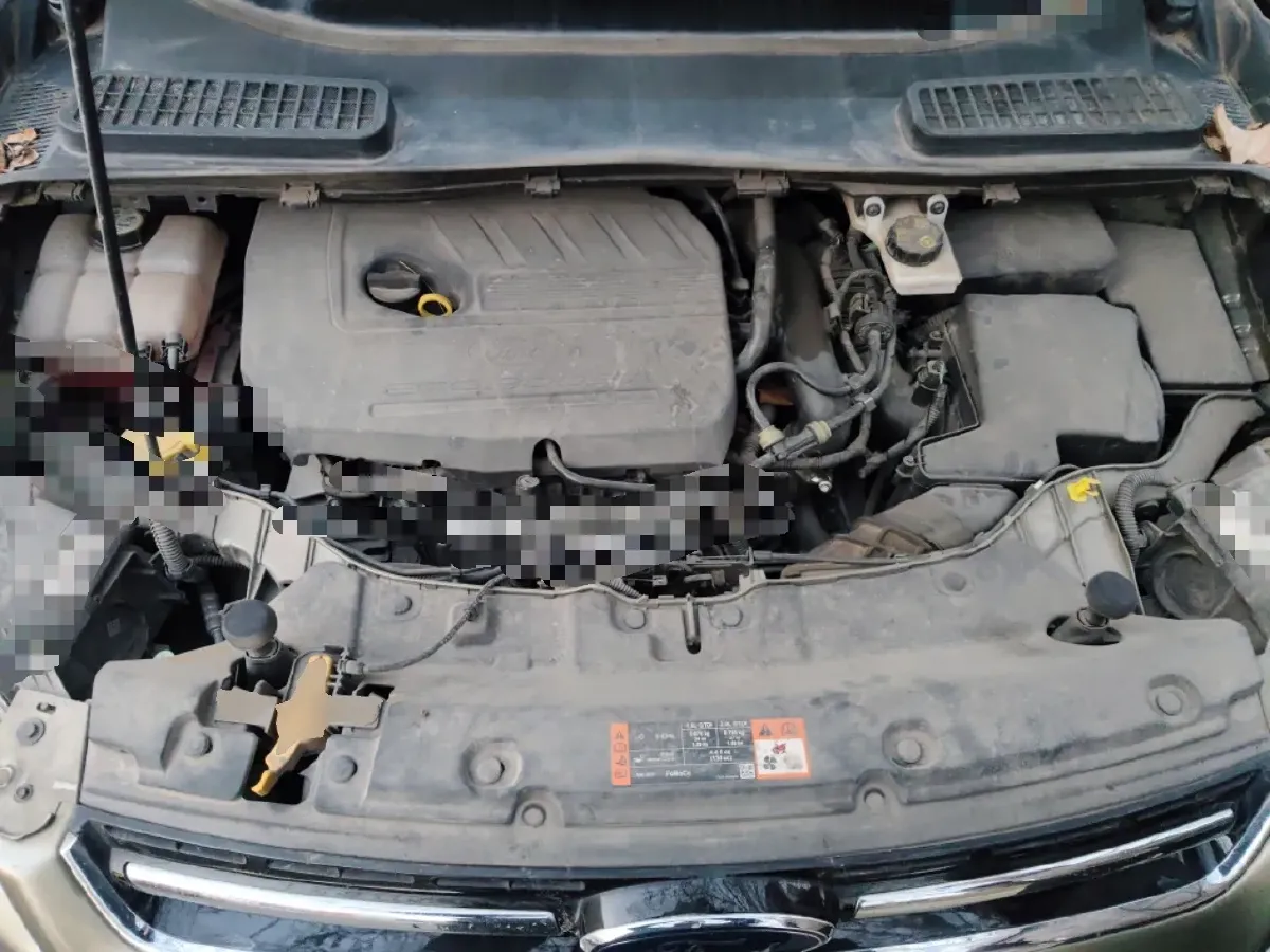 2015 Ford Kuga 1.5T 181HP L4 6AT,autocango,china used car exporter,china ev exporter,chinese used car exporter,chinese used ev exporter