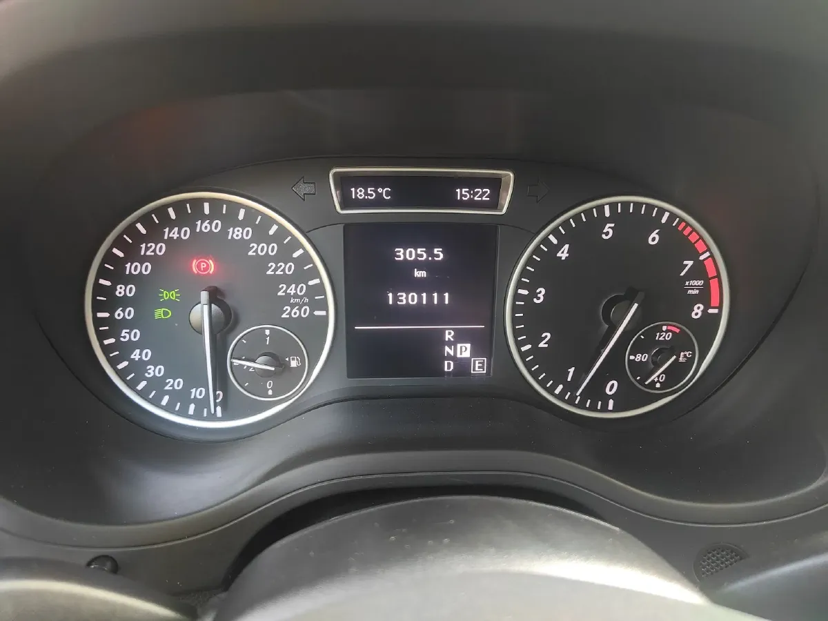 2012 Mercedes-Benz B Class 1.6T 122HP L4 7DCT,autocango,china used car exporter,china ev exporter,chinese used car exporter,chinese used ev exporter