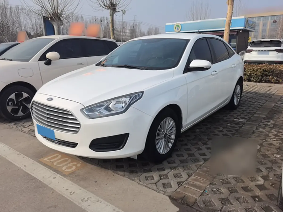 2017 Ford Escort 1.5L 113HP L4 6AT