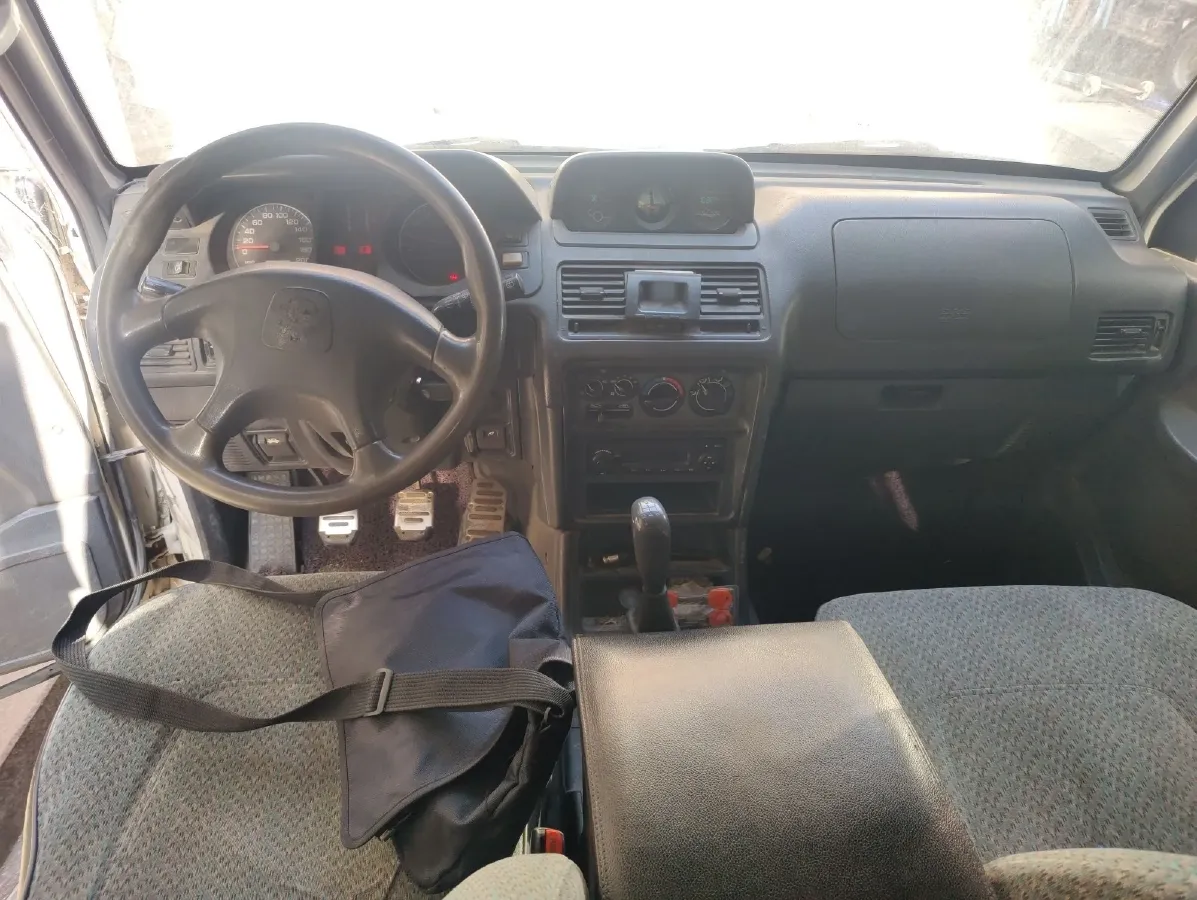 2009 Kia Sportage 2.0L 142HP L4 5MT,autocango,china used car exporter,china ev exporter,chinese used car exporter,chinese used ev exporter