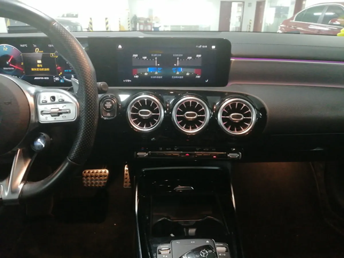 2020 Mercedes-Benz A AMG 2.0T 306HP L4 7DCT,autocango,china used car exporter,china ev exporter,chinese used car exporter,chinese used ev exporter