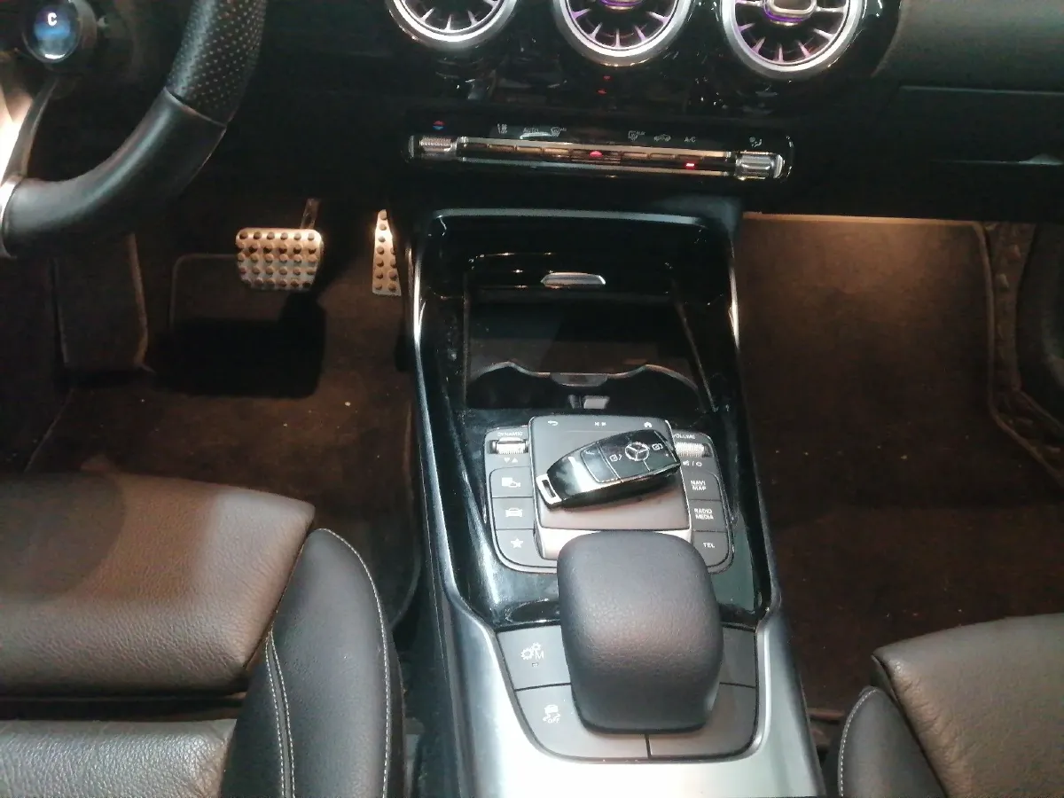 2020 Mercedes-Benz A AMG 2.0T 306HP L4 7DCT,autocango,china used car exporter,china ev exporter,chinese used car exporter,chinese used ev exporter