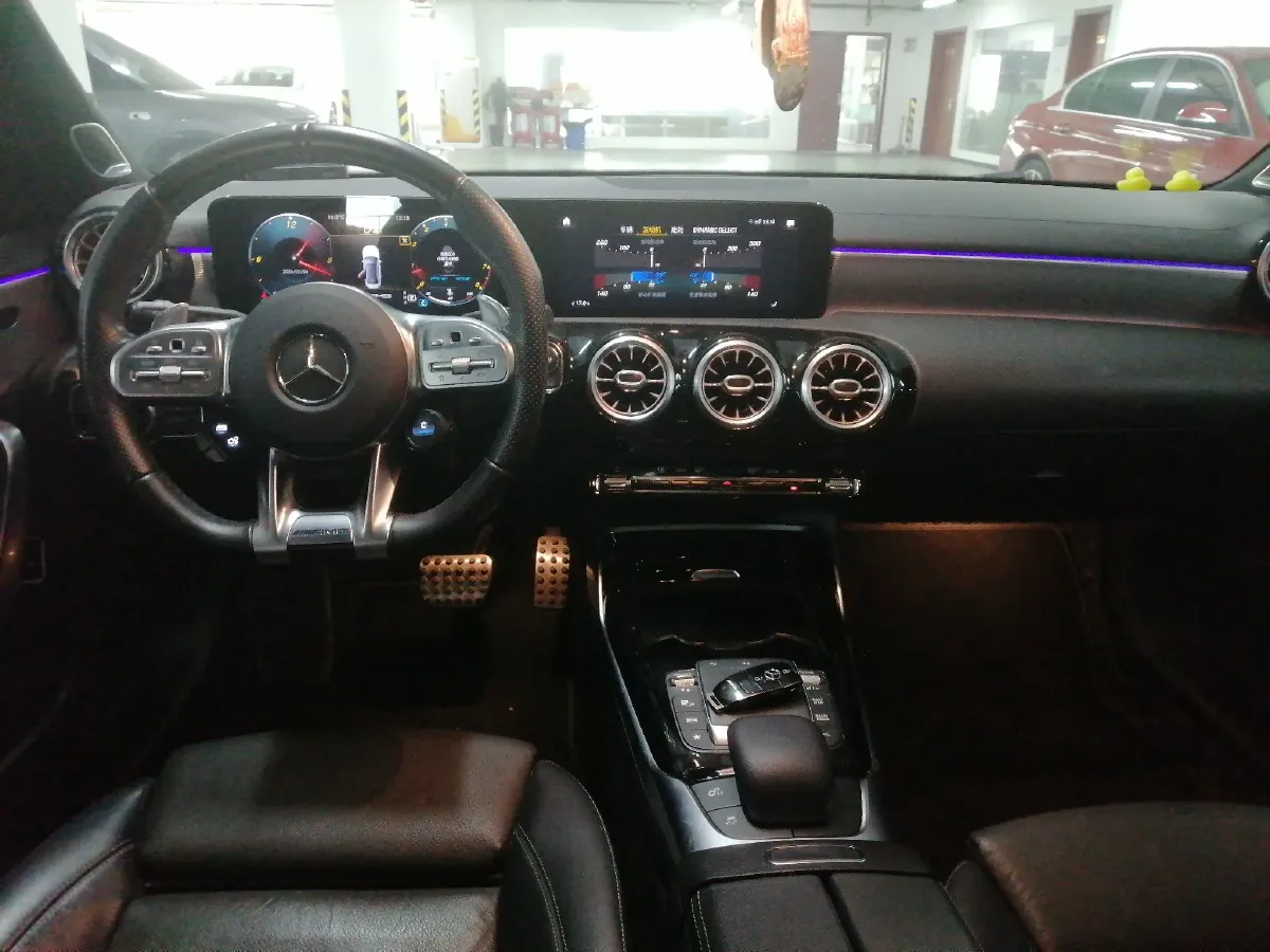 2020 Mercedes-Benz A AMG 2.0T 306HP L4 7DCT,autocango,china used car exporter,china ev exporter,chinese used car exporter,chinese used ev exporter