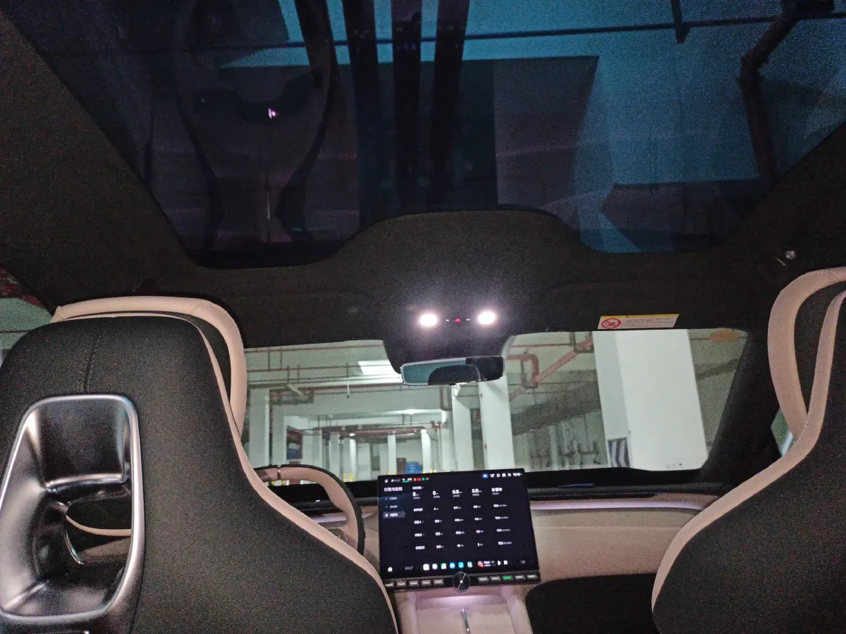 2025 MI YU7 BEV 101.7KWH,autocango,china used car exporter,china ev exporter,chinese used car exporter,chinese used ev exporter