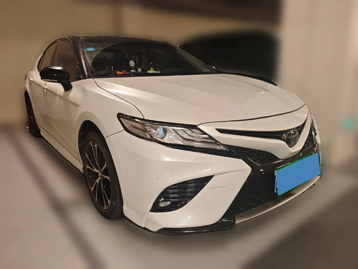 2019 Toyota Camry 2.5L 209HP L4 8AT,autocango,china used car exporter,china ev exporter,chinese used car exporter,chinese used ev exporter