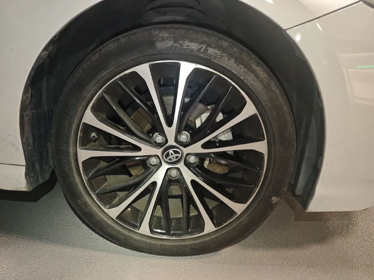 2019 Toyota Camry 2.5L 209HP L4 8AT,autocango,china used car exporter,china ev exporter,chinese used car exporter,chinese used ev exporter