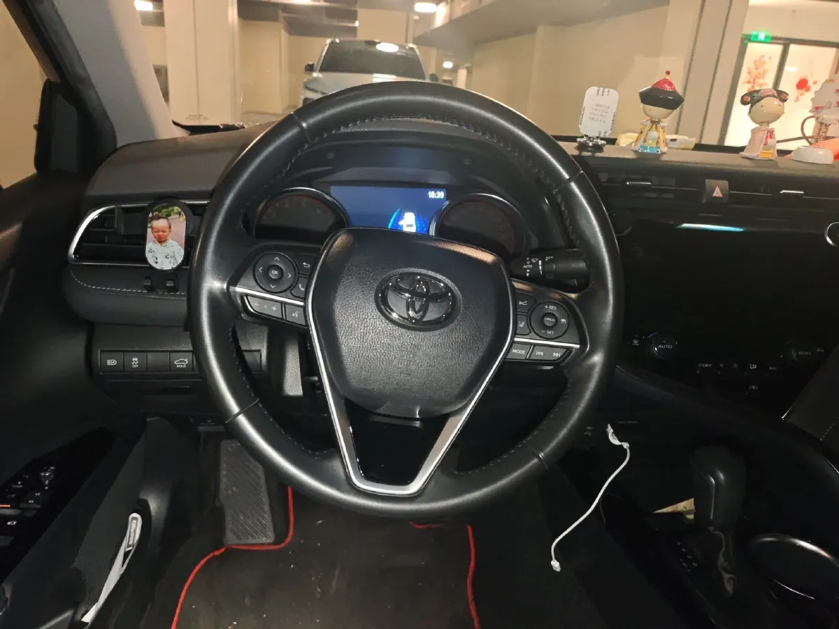 2019 Toyota Camry 2.5L 209HP L4 8AT,autocango,china used car exporter,china ev exporter,chinese used car exporter,chinese used ev exporter