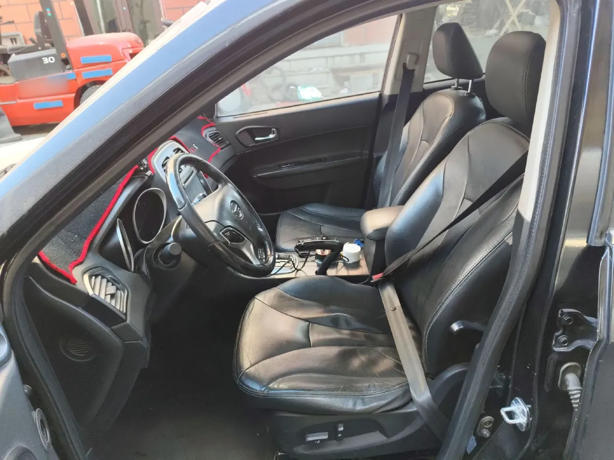 2013 GAC Trumpchi GS5 2.0L 147HP L4 5AT,autocango,china used car exporter,china ev exporter,chinese used car exporter,chinese used ev exporter