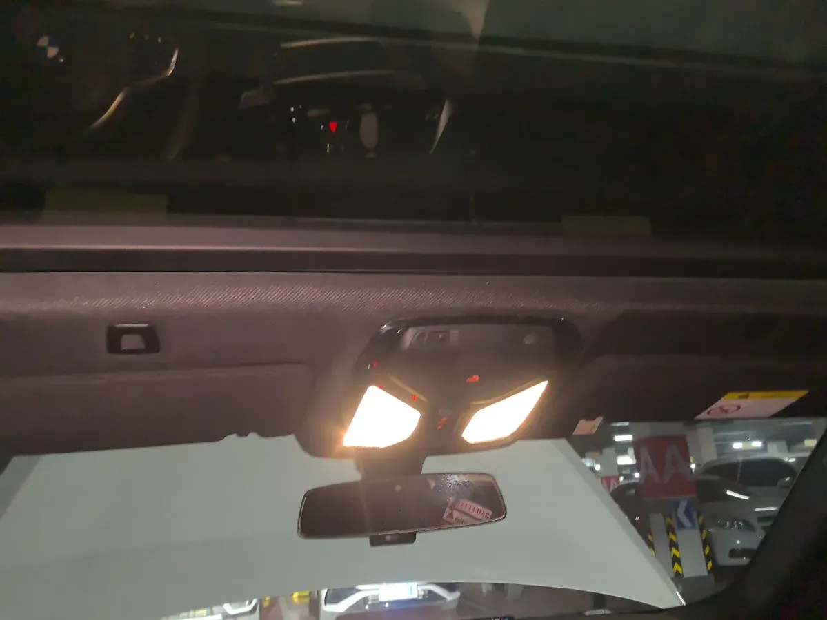 2020 BMW 5 Series 2.0T 184HP L4 8AT,autocango,china used car exporter,china ev exporter,chinese used car exporter,chinese used ev exporter