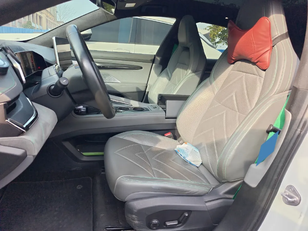 2023 Zeekr 001 BEV 100KWH,autocango,china used car exporter,china ev exporter,chinese used car exporter,chinese used ev exporter