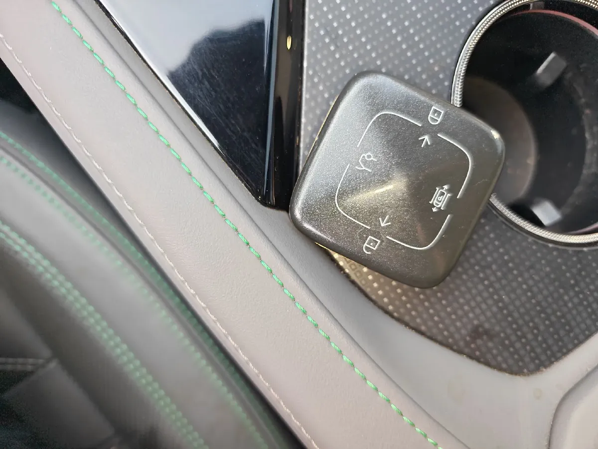 2023 Zeekr 001 BEV 100KWH,autocango,china used car exporter,china ev exporter,chinese used car exporter,chinese used ev exporter