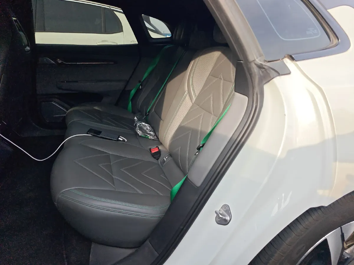 2023 Zeekr 001 BEV 100KWH,autocango,china used car exporter,china ev exporter,chinese used car exporter,chinese used ev exporter