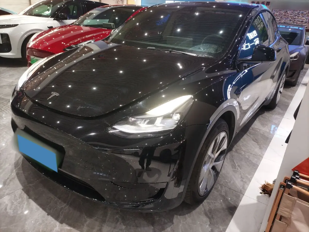 2022 Tesla Model Y BEV 60KWH