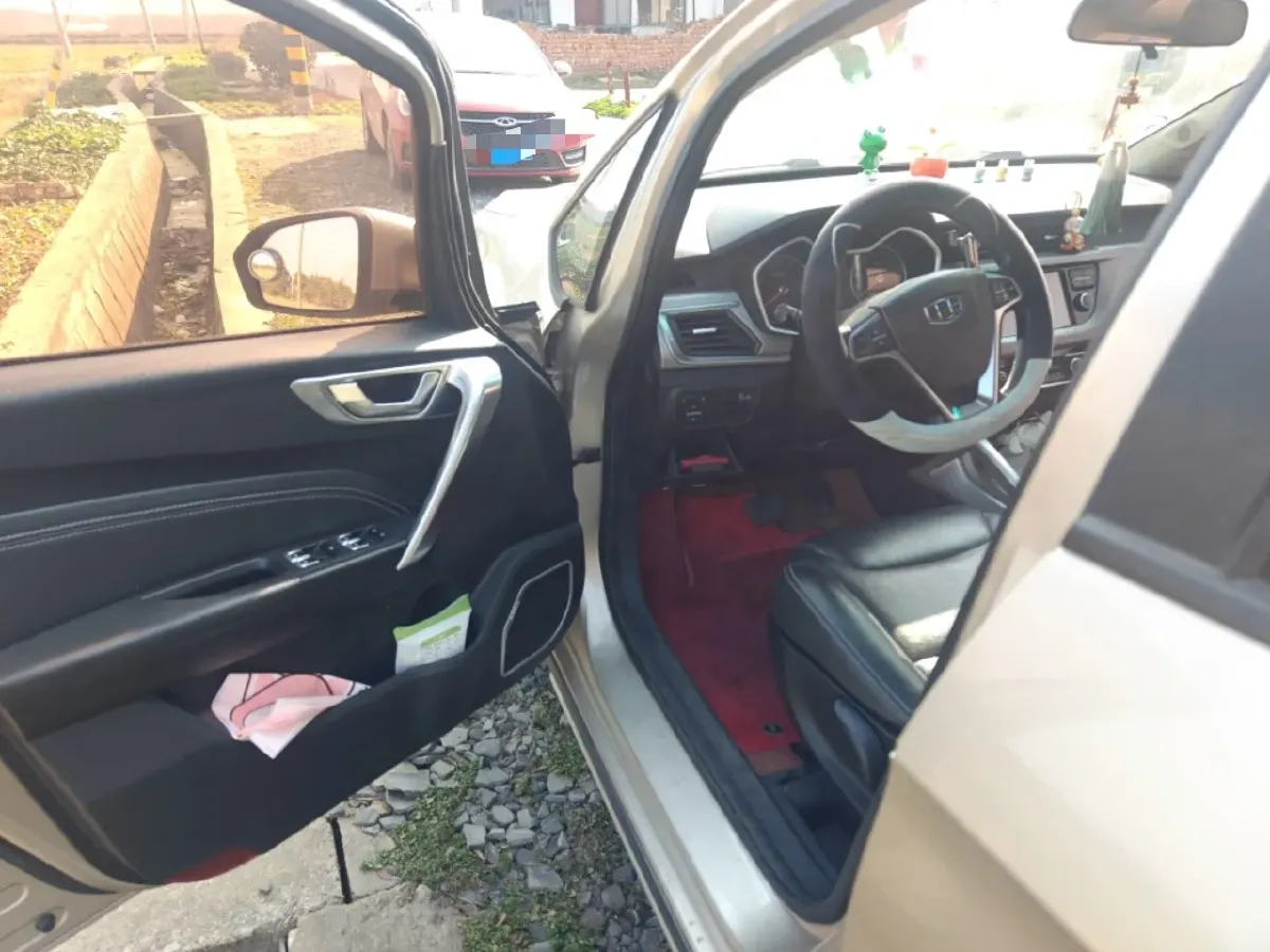 2017 Geely Vision X3 1.5L 102HP L4 4AT,autocango,china used car exporter,china ev exporter,chinese used car exporter,chinese used ev exporter