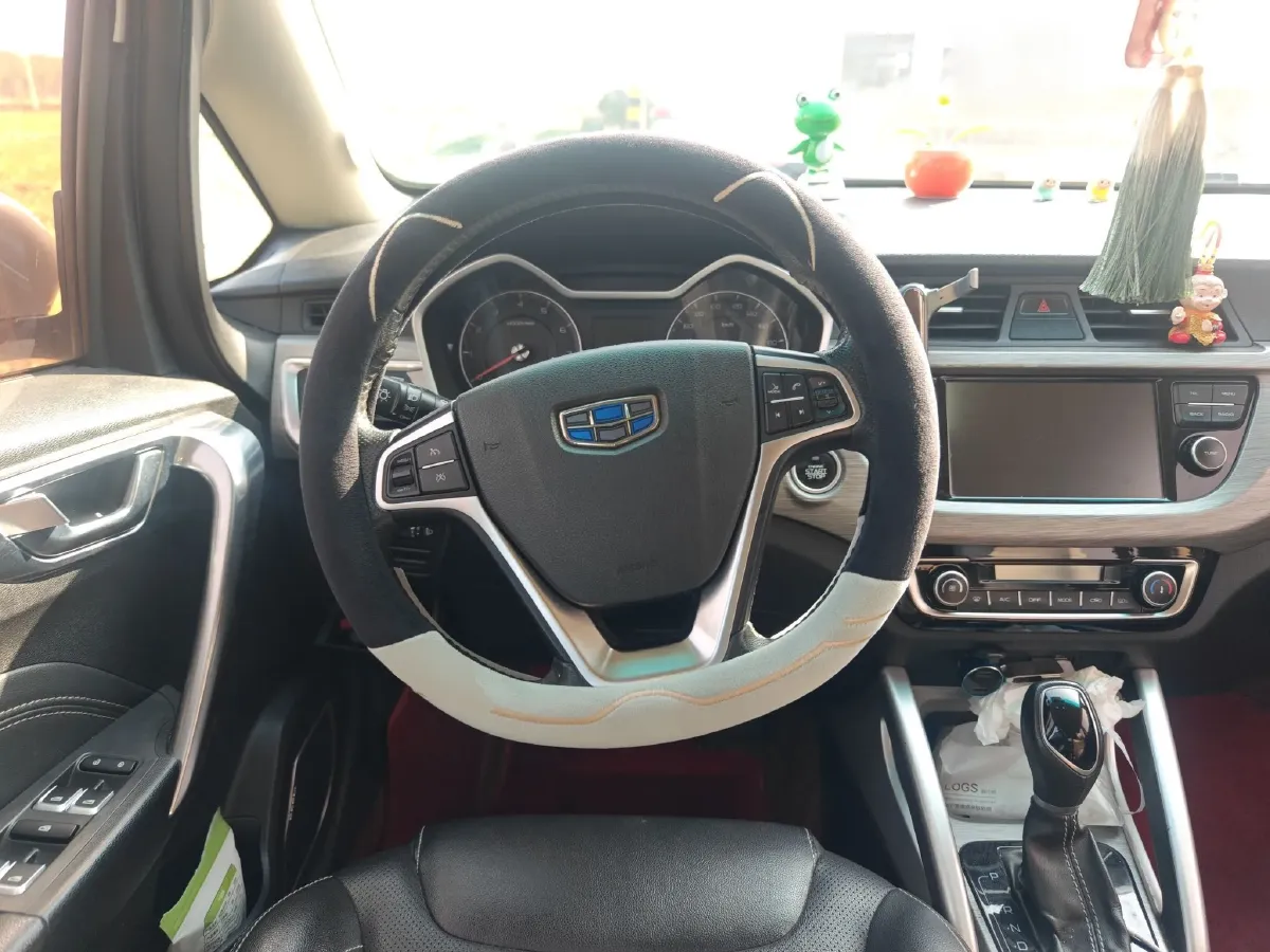 2017 Geely Vision X3 1.5L 102HP L4 4AT,autocango,china used car exporter,china ev exporter,chinese used car exporter,chinese used ev exporter
