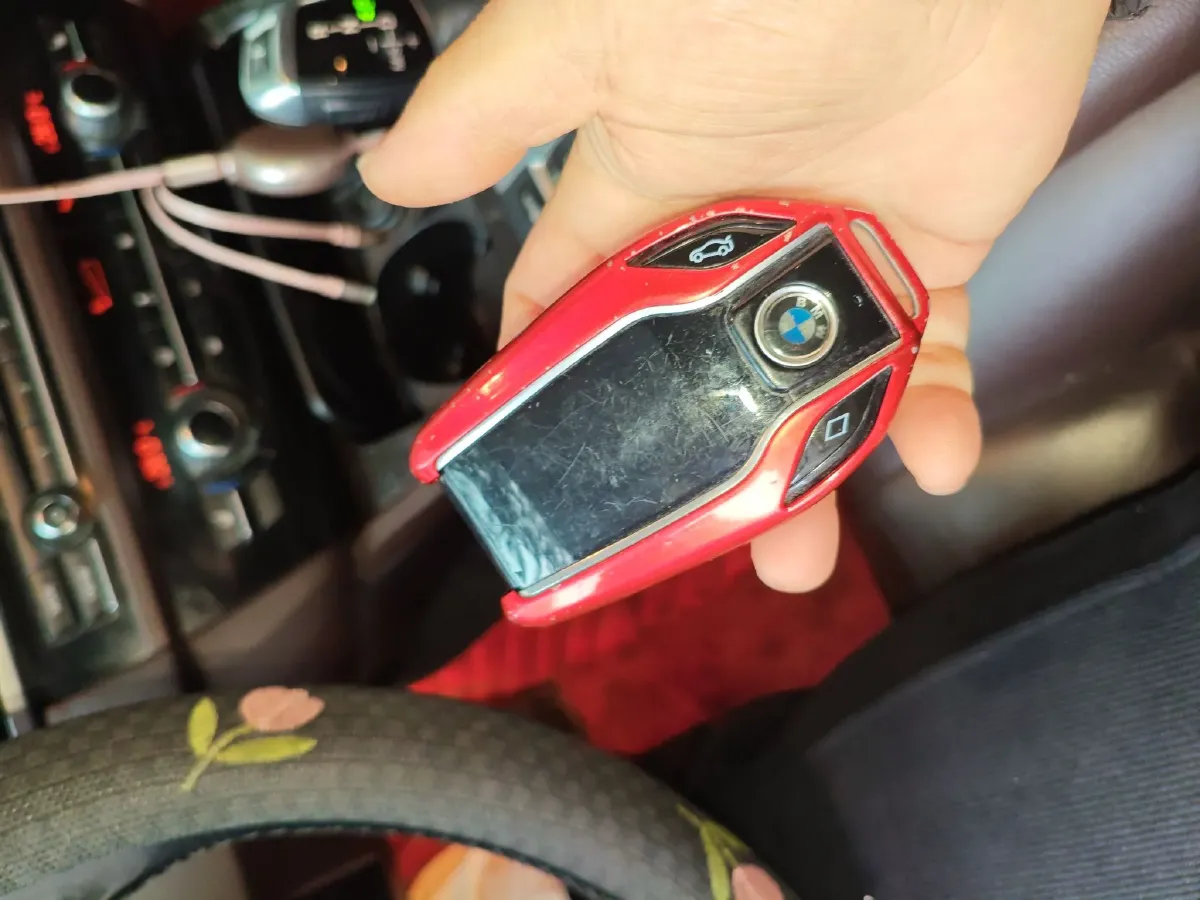 2014 BMW 5 Series 2.0T 218HP L4 8AT,autocango,china used car exporter,china ev exporter,chinese used car exporter,chinese used ev exporter