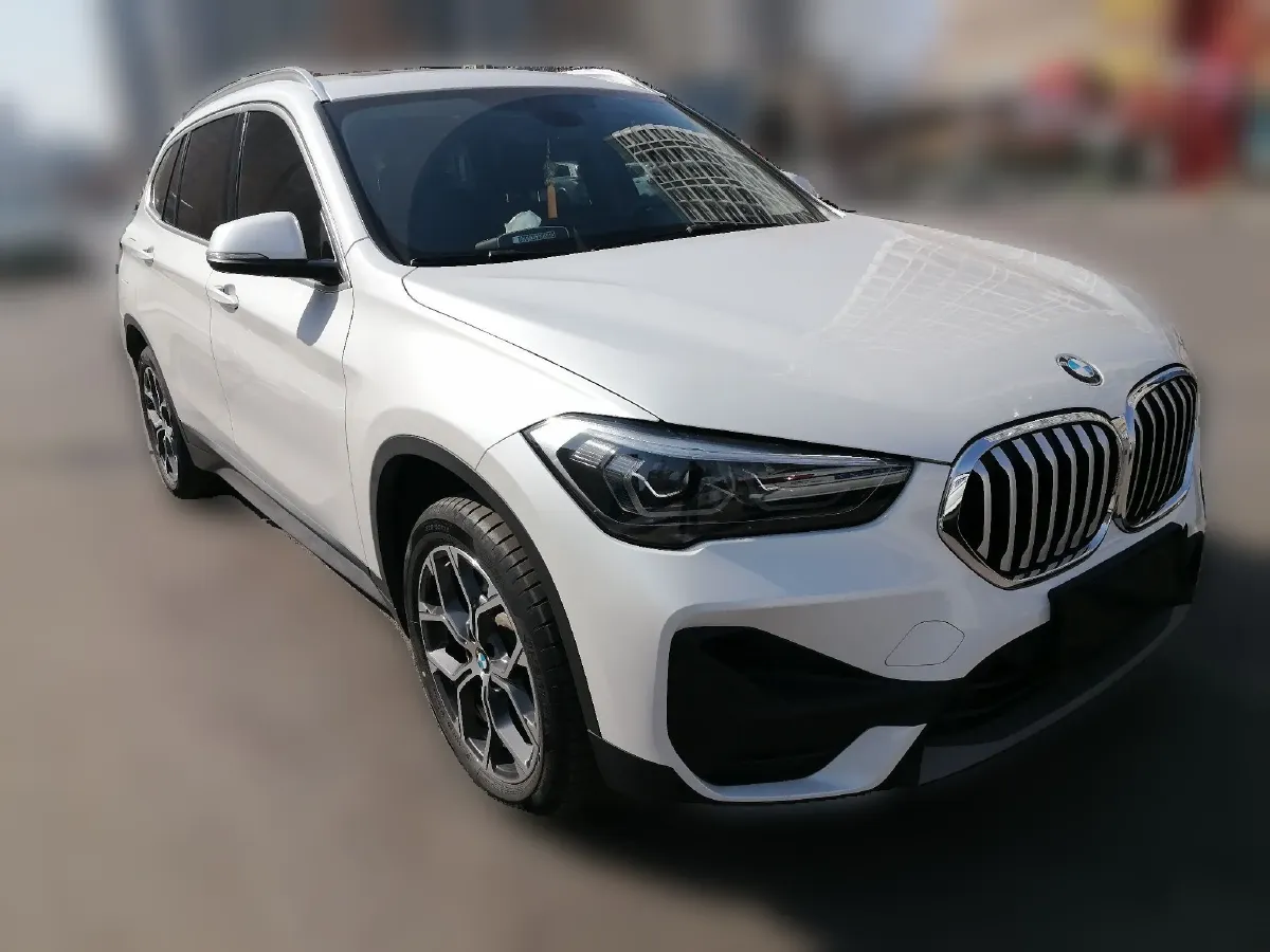 2022 BMW X1 2.0T 192HP L4 7DCT,autocango,china used car exporter,china ev exporter,chinese used car exporter,chinese used ev exporter