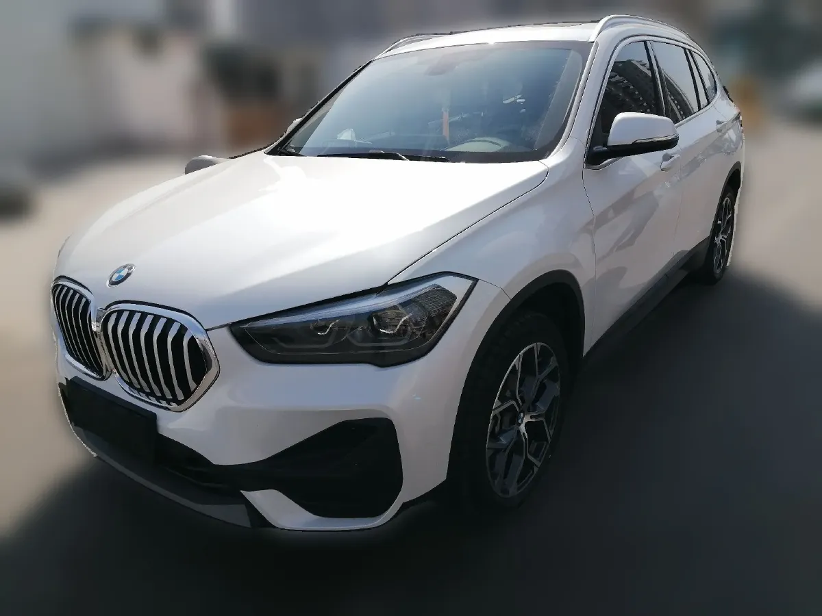 2022 BMW X1 2.0T 192HP L4 7DCT,autocango,china used car exporter,china ev exporter,chinese used car exporter,chinese used ev exporter