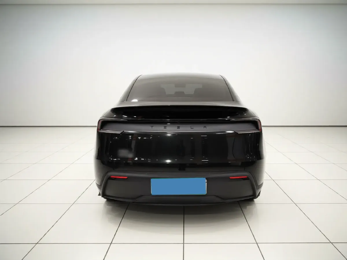 2025 Tesla Model Y BEV 62.5KWH,autocango,china used car exporter,china ev exporter,chinese used car exporter,chinese used ev exporter