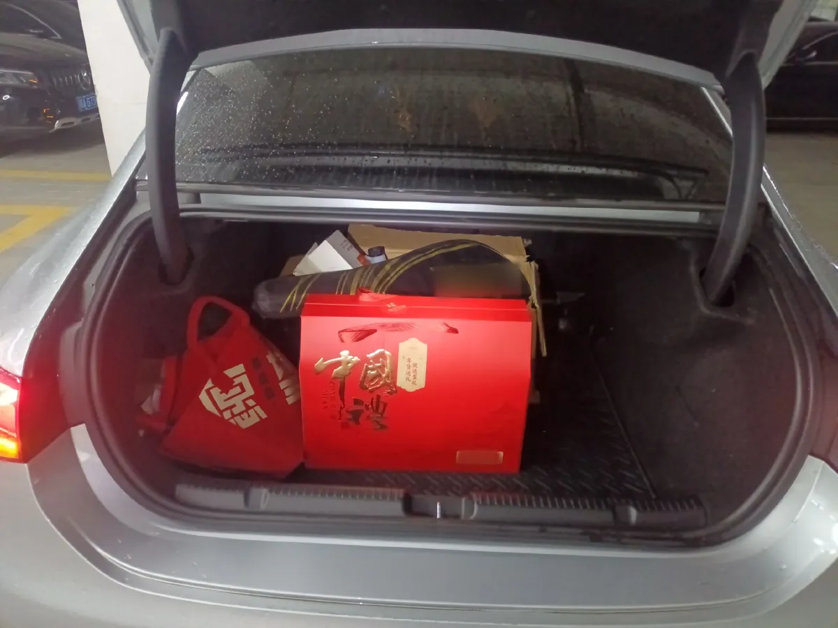 2022 Mercedes-Benz EQE Class BEV 96.1KWH,autocango,china used car exporter,china ev exporter,chinese used car exporter,chinese used ev exporter