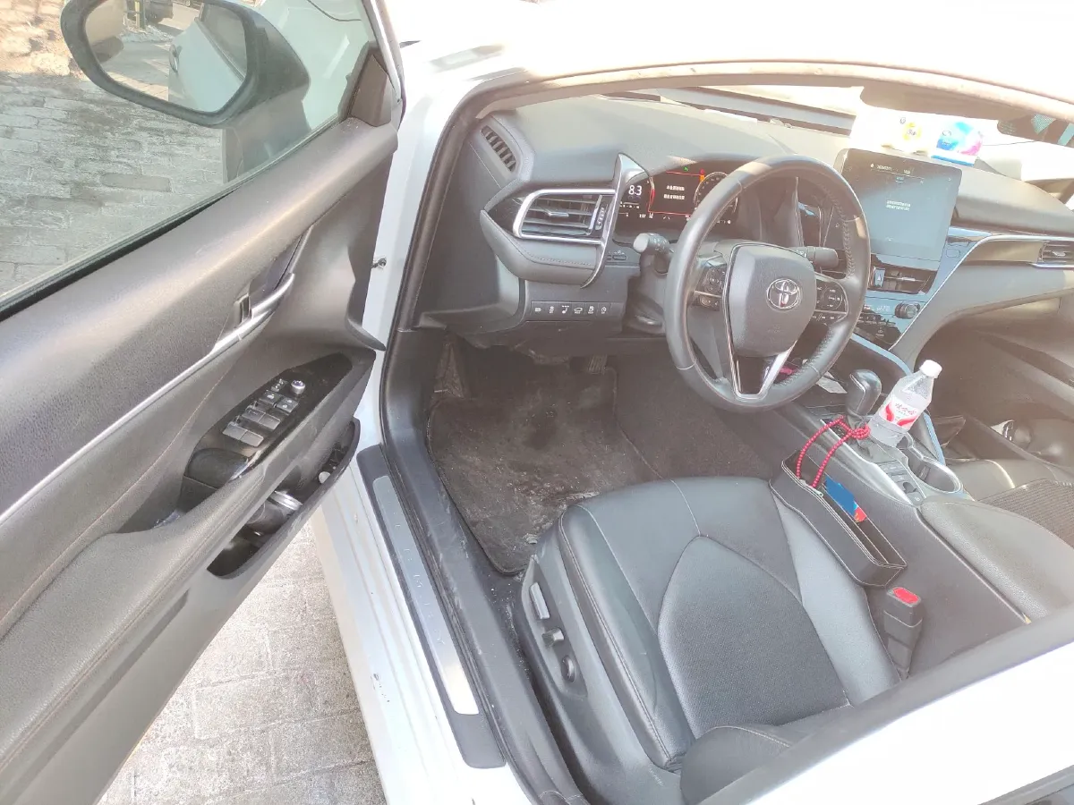 2021 Toyota Camry 2.5L 209HP L4 8AT,autocango,china used car exporter,china ev exporter,chinese used car exporter,chinese used ev exporter